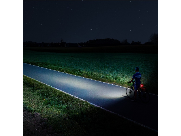 Fenix BC22R bicycle flashlight - Photo