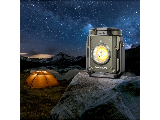 Fenix CL27R green camping flashlight - Photo