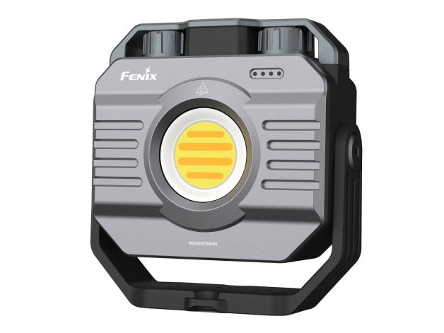 Fenix CL28R LED flashlight - Photo