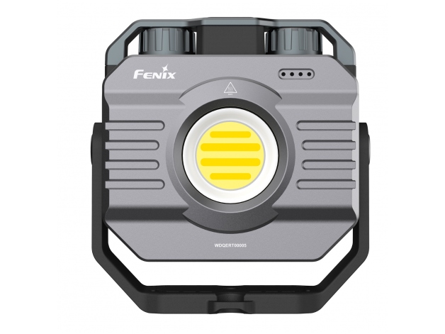 Fenix CL28R LED flashlight - Photo