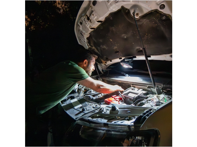 Fenix CL50R camping flashlight - Photo