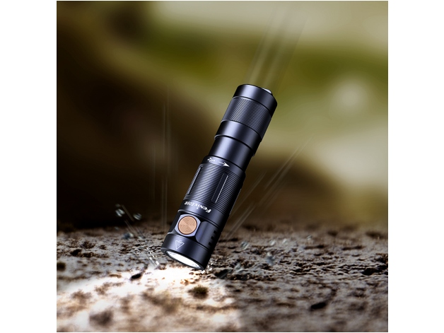 Fenix E09R LED flashlight - Photo