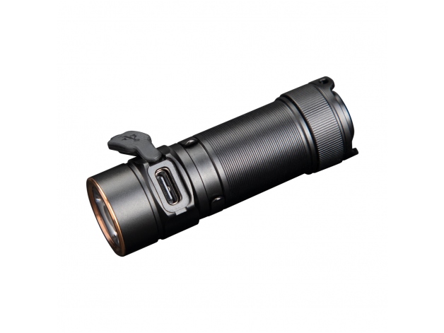 Fenix E18R V2.0 LED flashlight - Photo