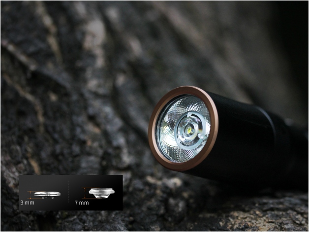 Fenix E20 V2.0 LED flashlight - Photo