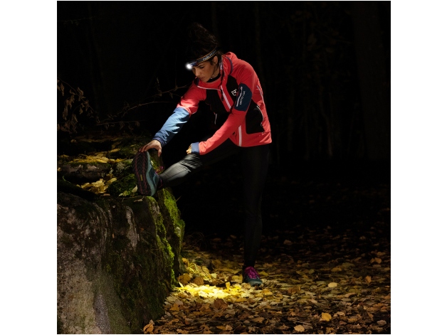 Fenix HM50R V2.0 LED flashlight - headlamp - Photo