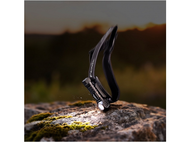 Fenix HM61R V3.0 headlamp flashlight - Photo