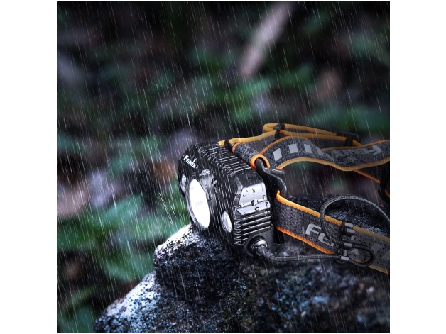 Fenix HP30R V2.0 LED flashlight - headlamp black - Photo