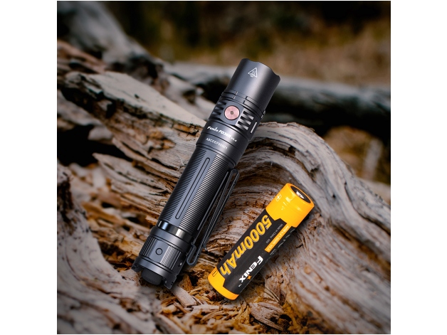 Fenix PD36R V2.0 LED flashlight - Photo