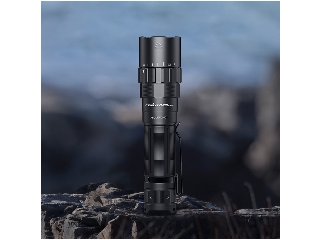 Fenix PD40R V3.0 LED flashlight - Photo