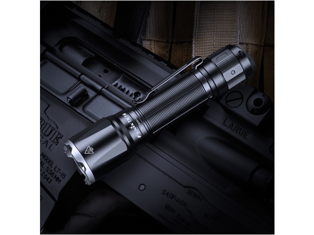 Fenix TK16 V2.0 LED flashlight - Photo