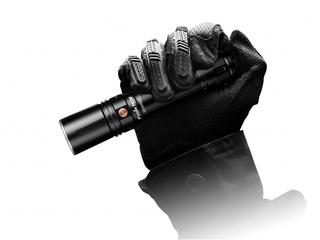 Fenix TK30 laser flashlight - Photo