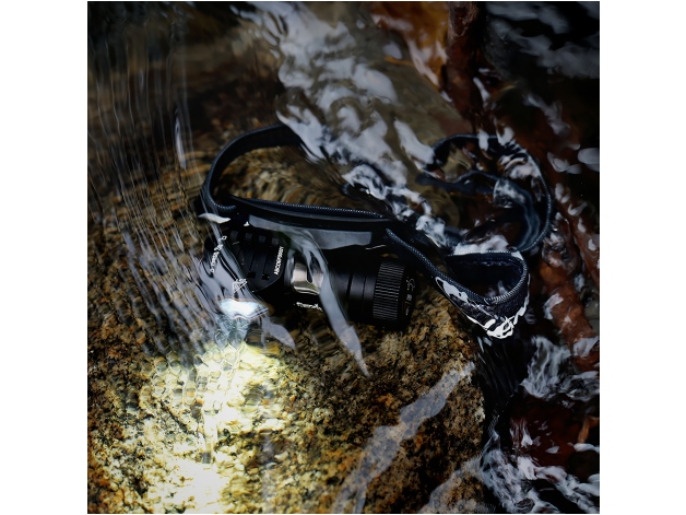 Latarka czołowa Fenix HM53R czarna - Zdjęcie