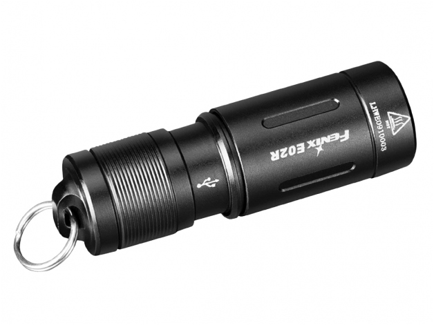 Latarka LED Fenix E02R czarna - Zdjęcie