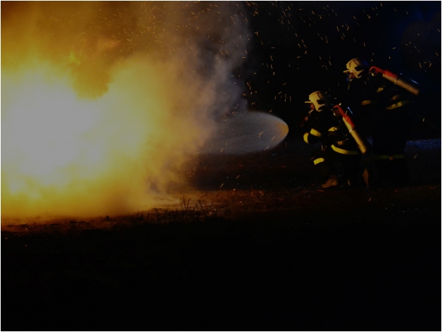 Latarka strażacka LED Fenix WF11E - Zdjęcie