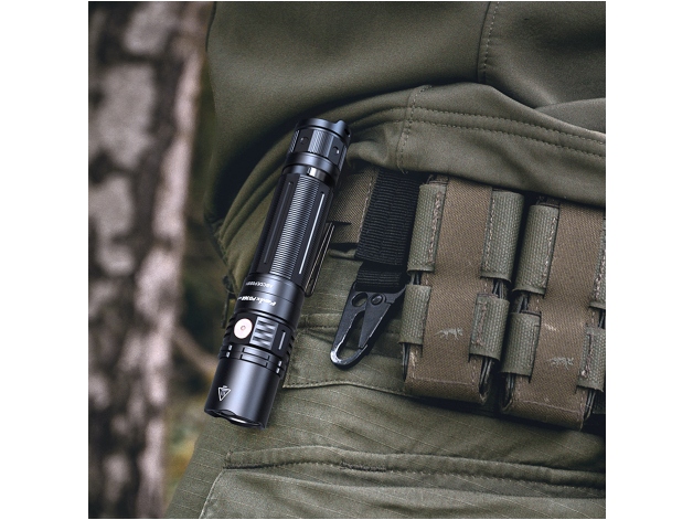 Latarka taktyczna LED Fenix PD36R V2.0 - Zdjęcie