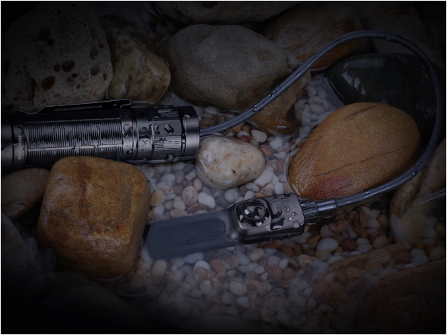 Włącznik na kablu żelowy Fenix AER-05 - Zdjęcie